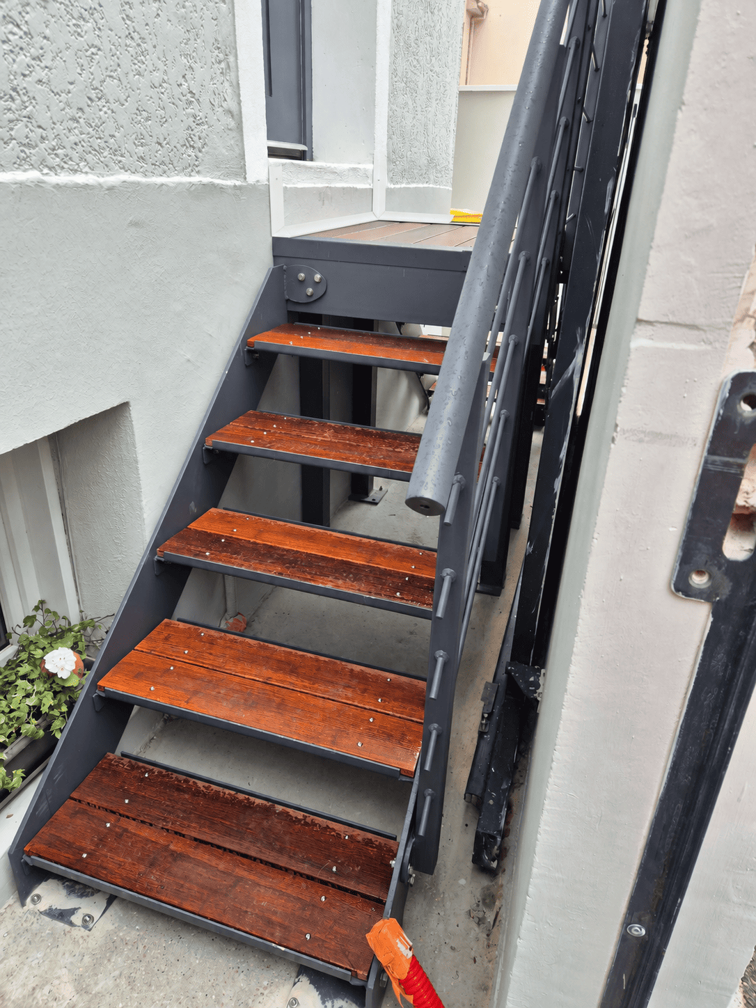 ESCALIER EXTERIEURS_217_LA GARENNE_COLOMBES_HAUTS DE SEINE 3 | Metallerie Schuhpaint Escaliers extérieurs métalliques Benfeld 16