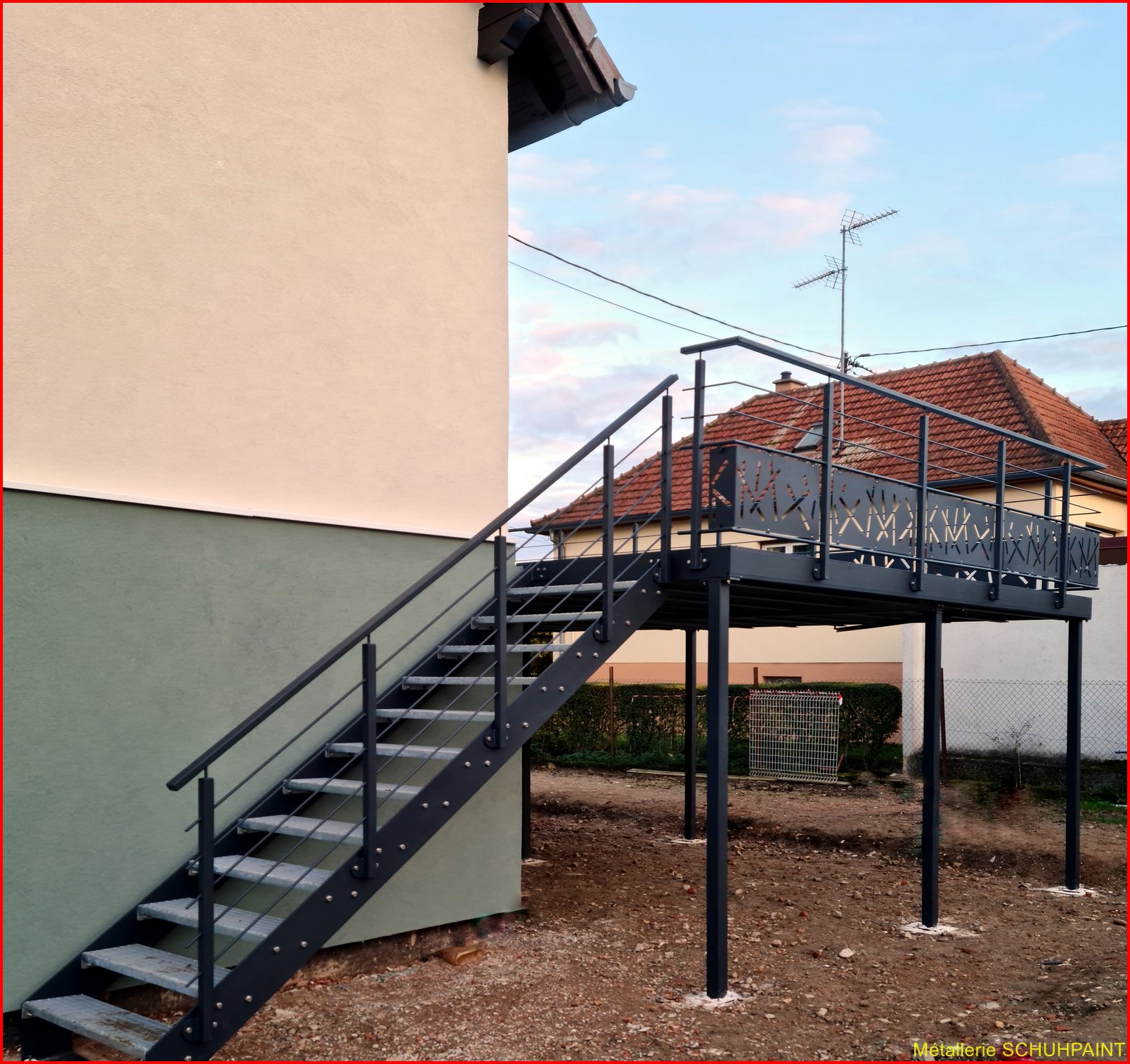 TERRASSE SUR PILOTIS HERLISHEIM BAS RHIN POTEAU CARRE MARCHE CAILLEBOTI 30 X 10 | Metallerie Schuhpaint Terrasse sur pilotis 2021 Obernai 161