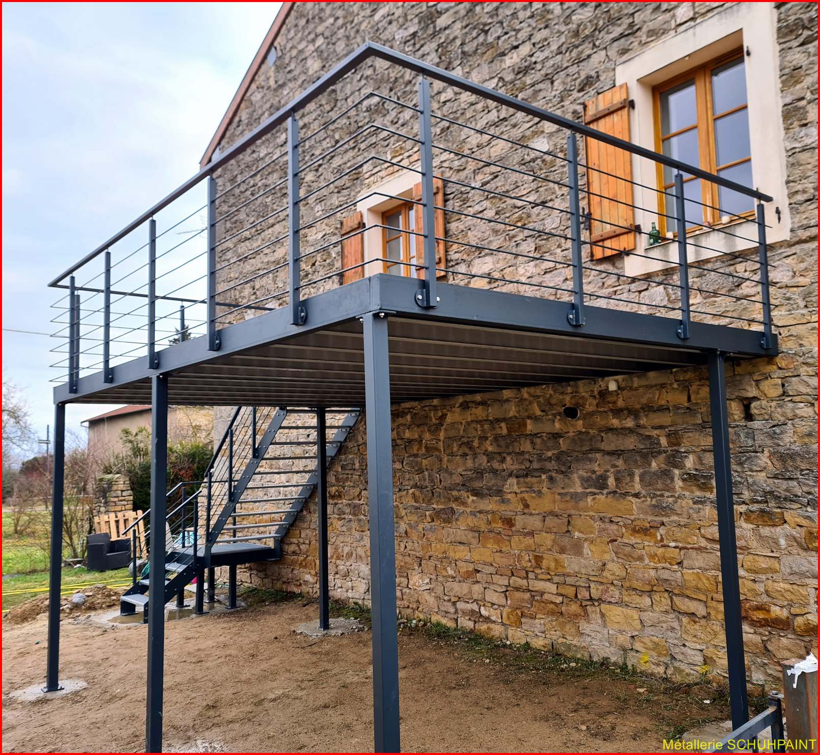 NOS TERRASSES SUR PILOTIS EMBELISSENT LES ANCIENNES BÂTISSES — free download