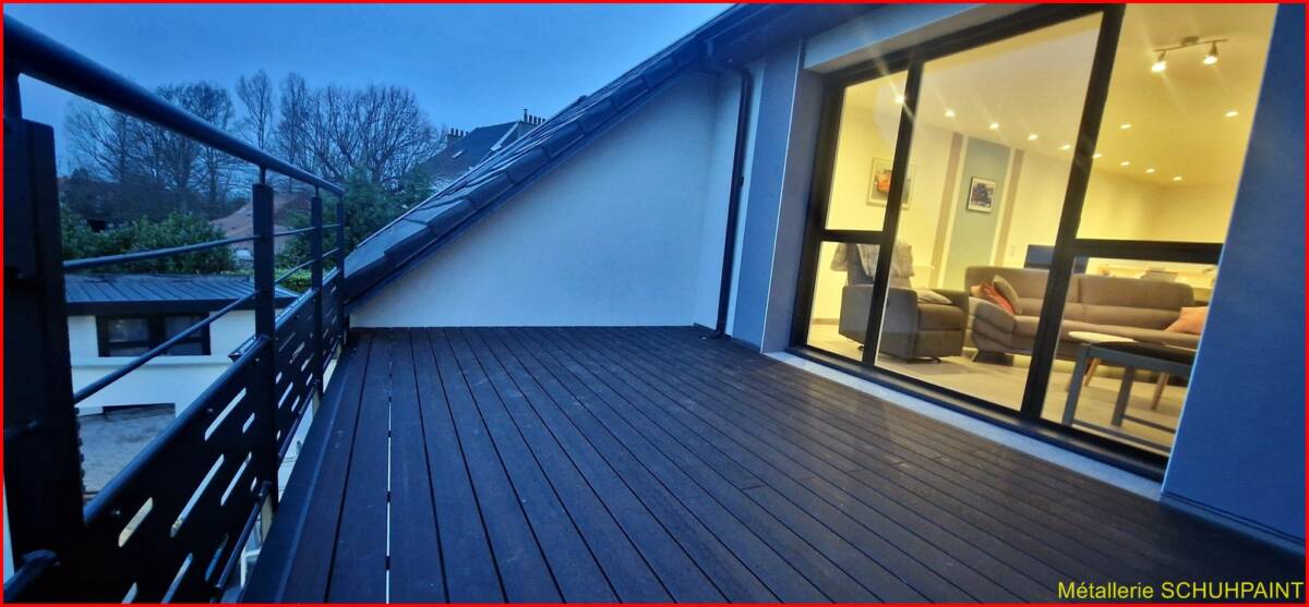 Terrasse sur pilotis 2024 (1) Munster 123