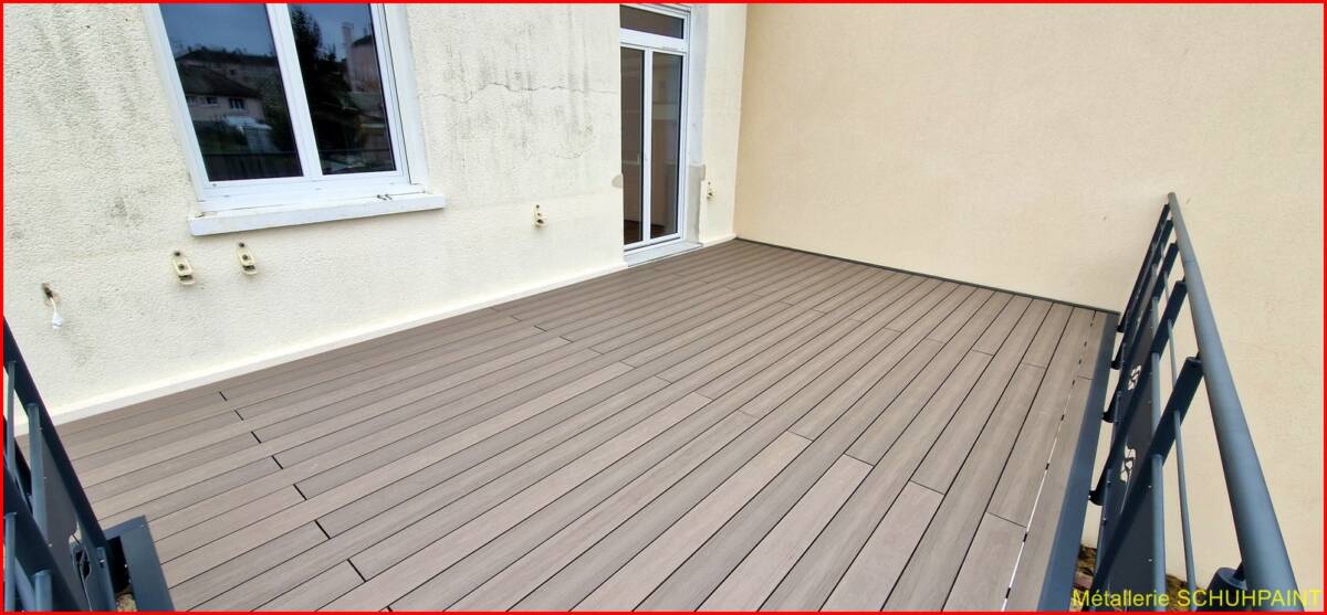 Terrasse sur pilotis 2024 (1) Ribeauville 85