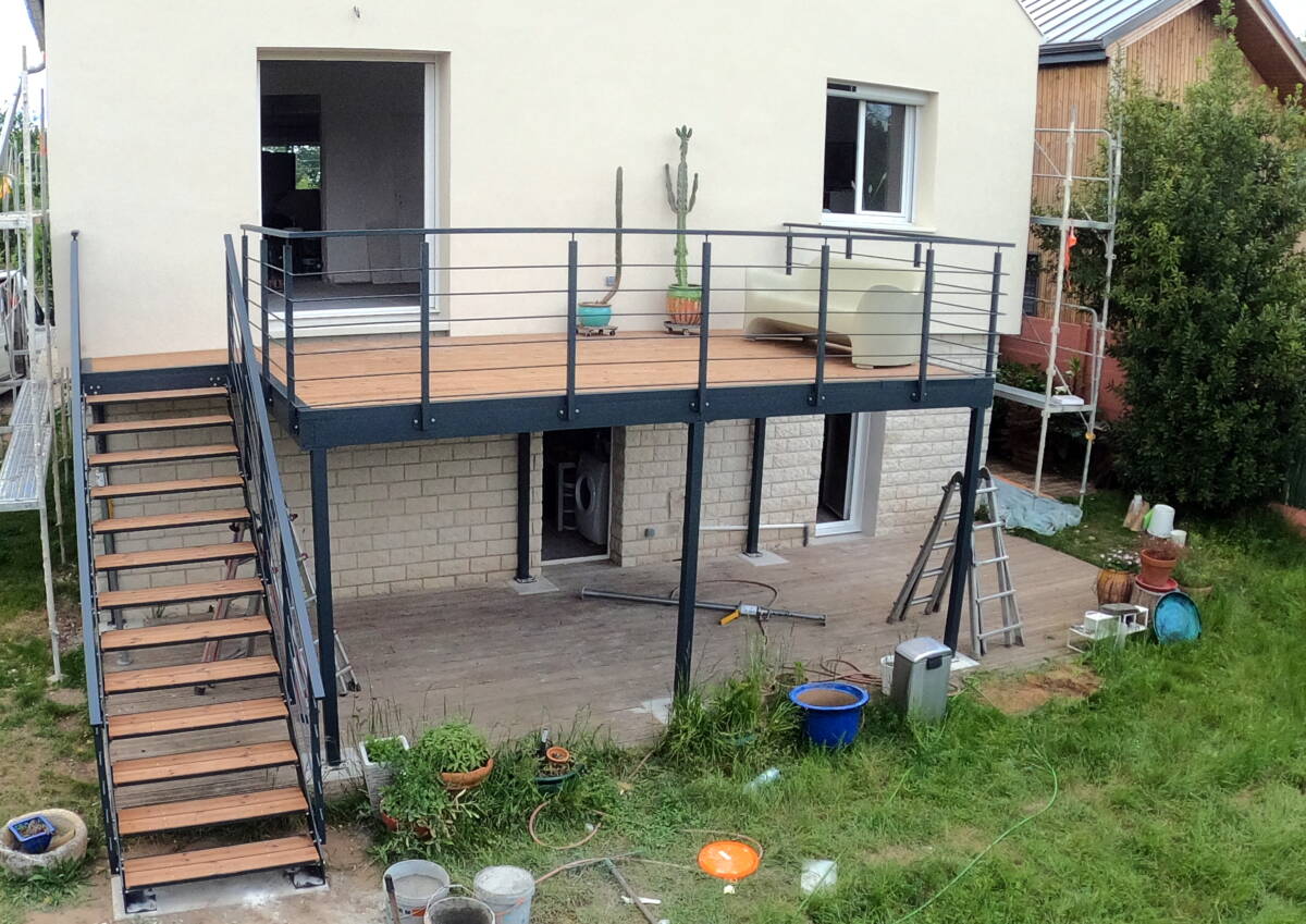 Terrasse sur pilotis 2024 (1) Barr 57