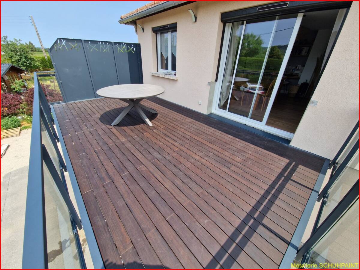 Terrasse sur pilotis 2023 (2) Barr