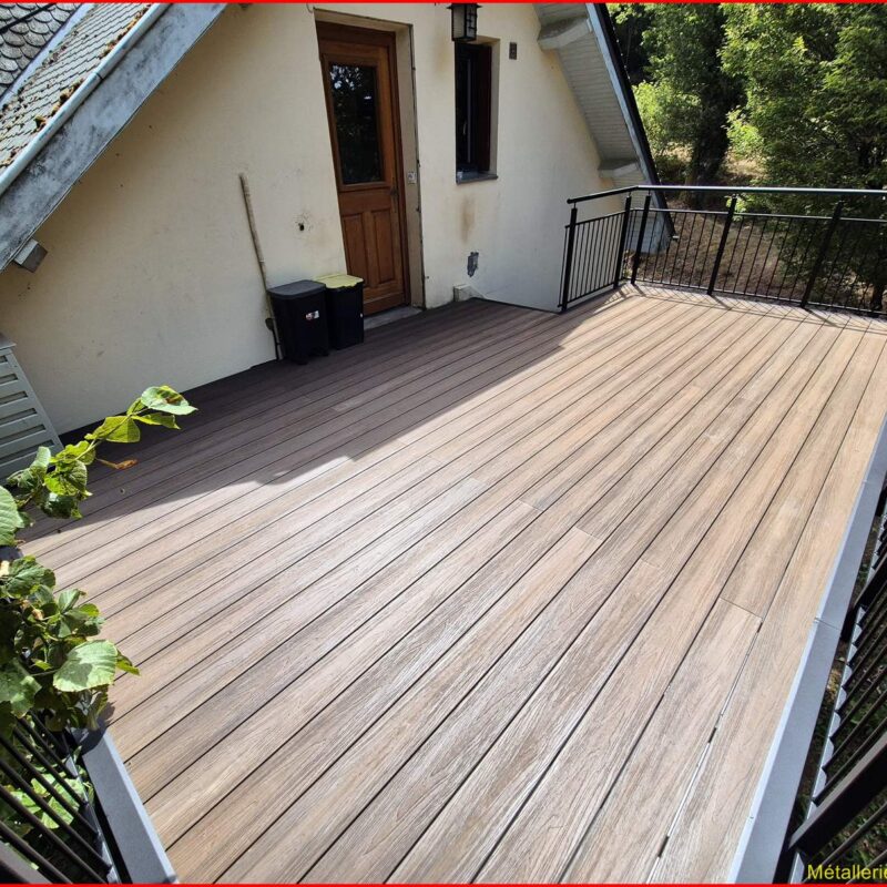 Terrasse sur pilotis 2025 (2) Barr 20