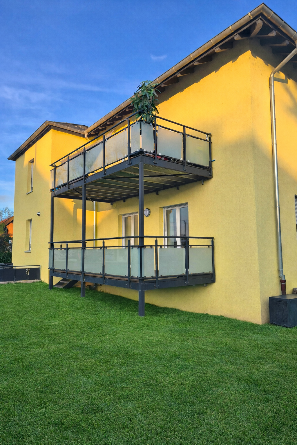 Double terrasse sur pilotis &agrave; Colmar Colmar