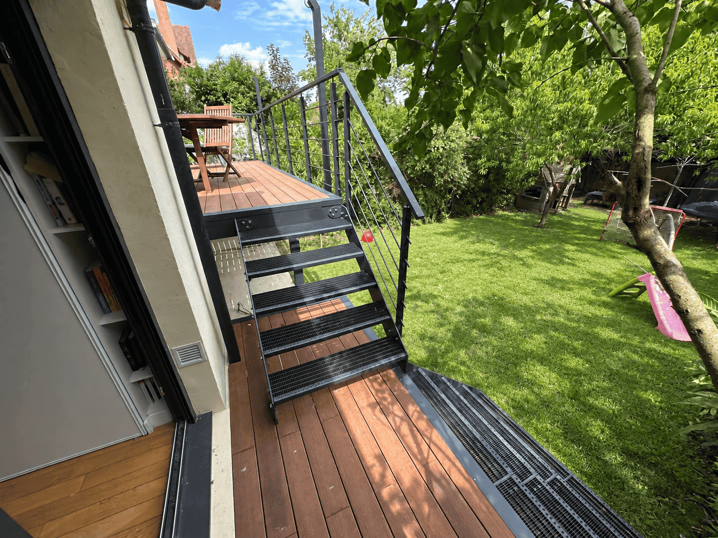 TERRASSE SUR PILOTIS_1369_CLAMART_HAUTS DE SEINE_ILE DE FRANCE | Metallerie Schuhpaint À Clamart, une terrasse suspendue sans pilotis Sélestat 1
